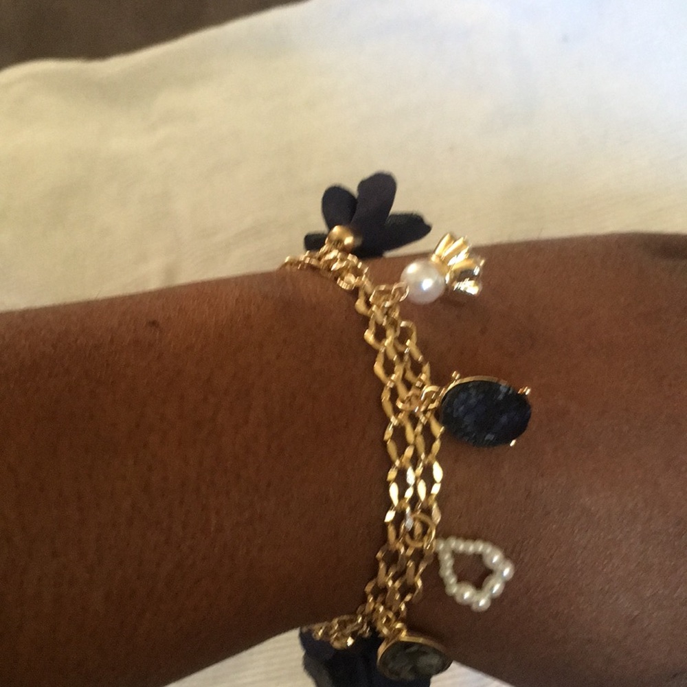 Custom jewelry charm bracelet